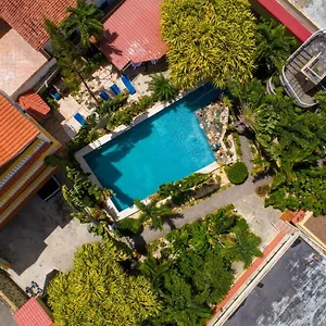 residence-tropical-garden.santodomingobesthotels.com/